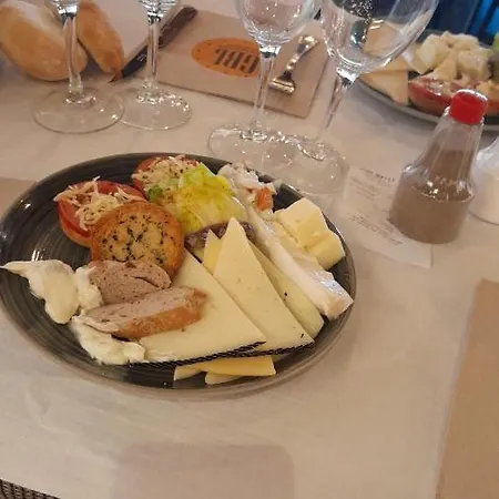 Visa Pour L'image Loft A La Catalane Pour 4 A 7 Min Des Plages *